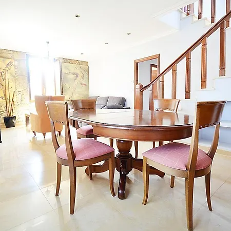 Сasa de vacaciones Galihost - Casa Con Precioso Jardín En